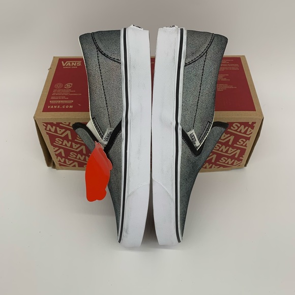 Classic Slip-On - Picture 3 of 7